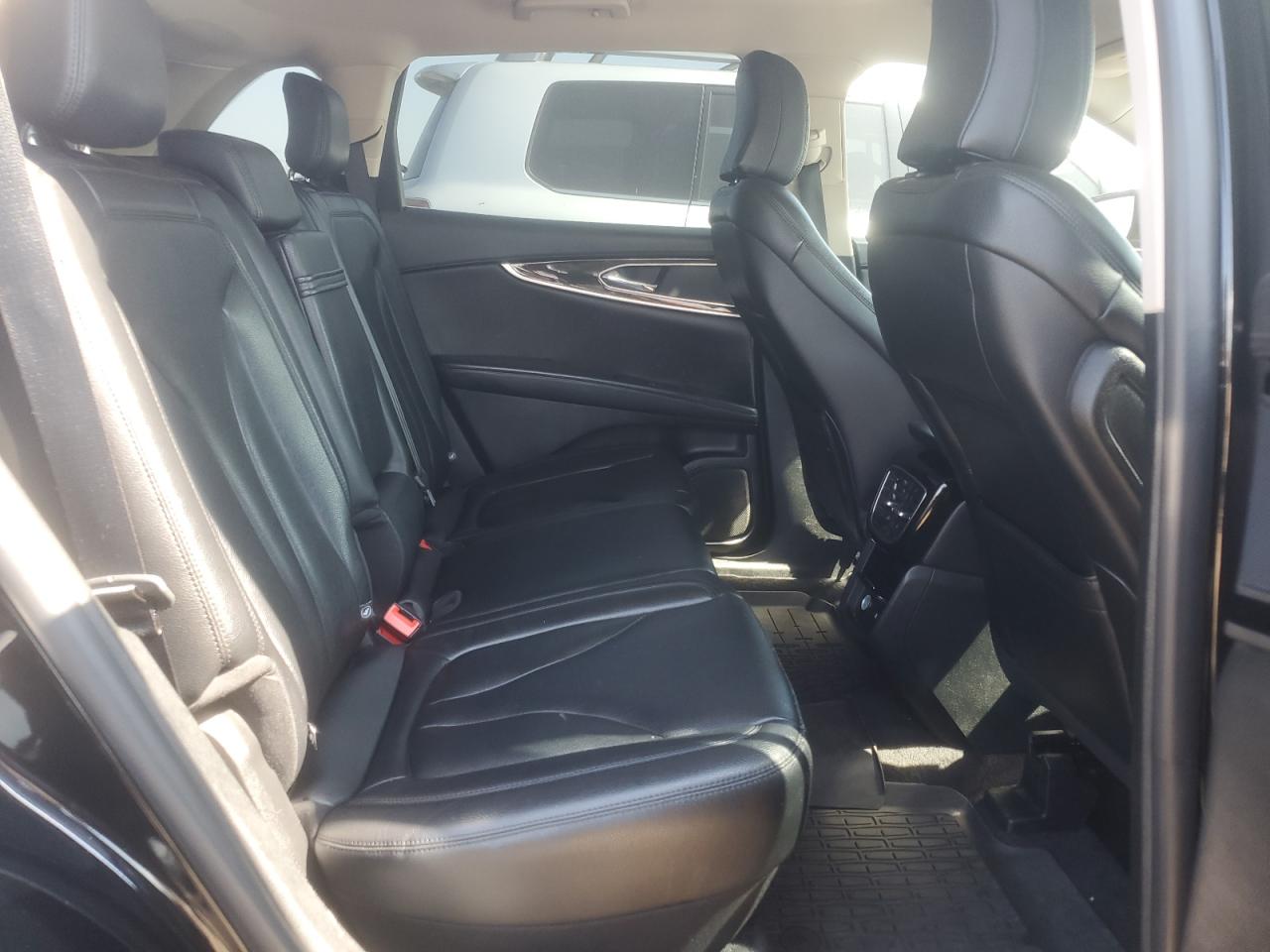 2023 Lincoln Nautilus VIN: 2LMPJ8J92PBL20047 Lot: 64987705