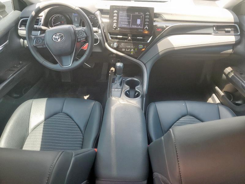  TOYOTA CAMRY 2023 Серебристый