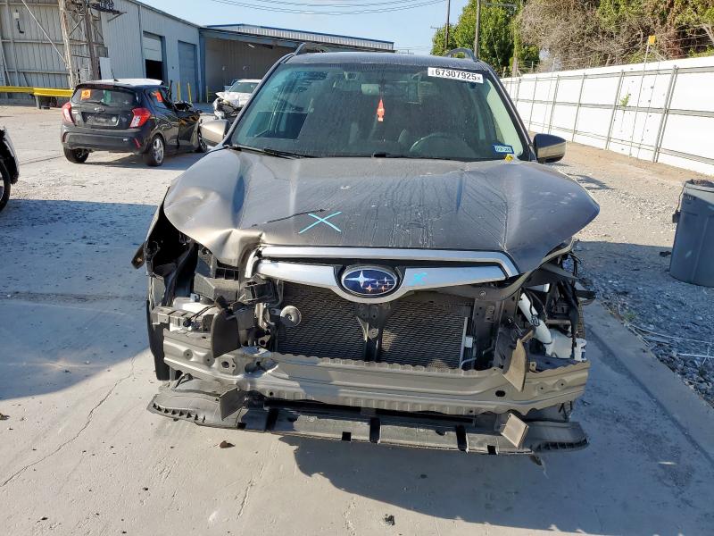  SUBARU FORESTER 2021 Gray