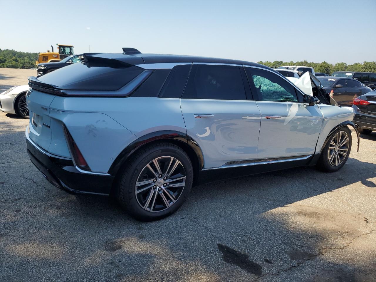 2024 Cadillac Lyriq Luxury blue null electric 1GYKPPRK9RZ112493 photo #4