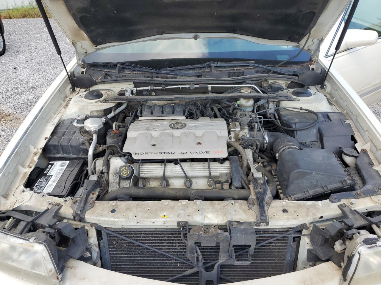 1998 Cadillac Deville VIN: 1G6KD54Y7WU789892 Lot: 69492005