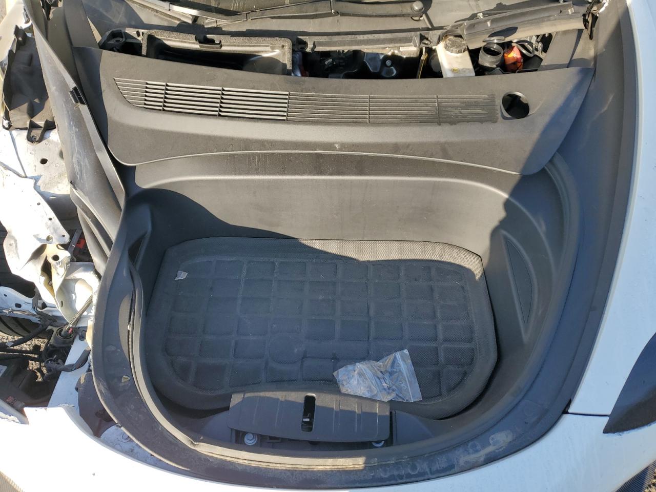 2023 Tesla Model 3 VIN: 5YJ3E1EC2PF560640 Lot: 69399695