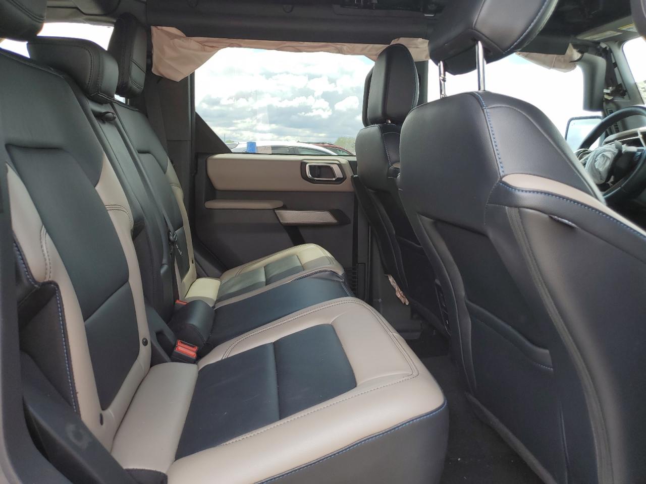 2022 Ford Bronco Base VIN: 1FMEE5DP7NLA72181 Lot: 67750975