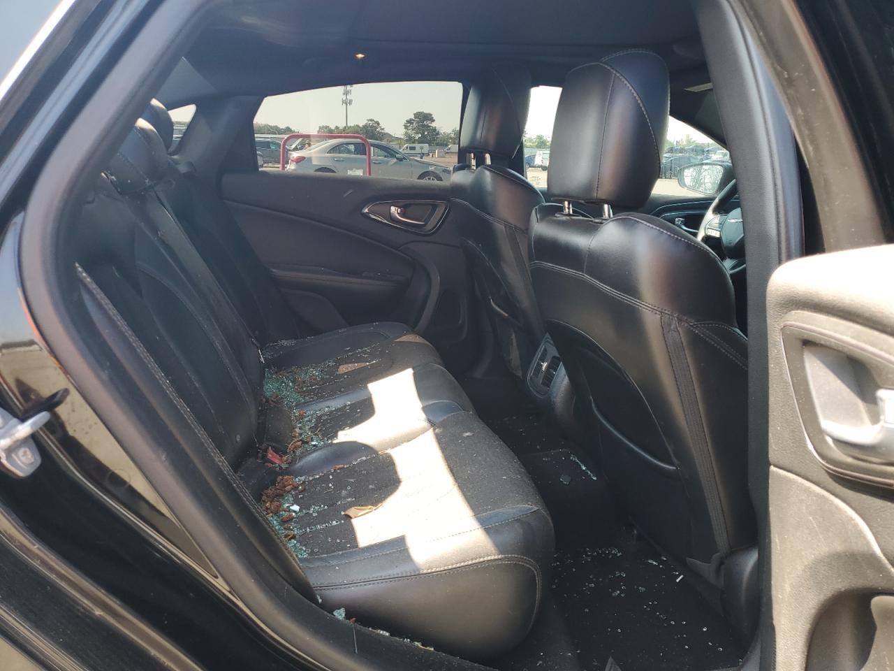 2015 Chrysler 200 S VIN: 1C3CCCBG9FN581109 Lot: 68358295