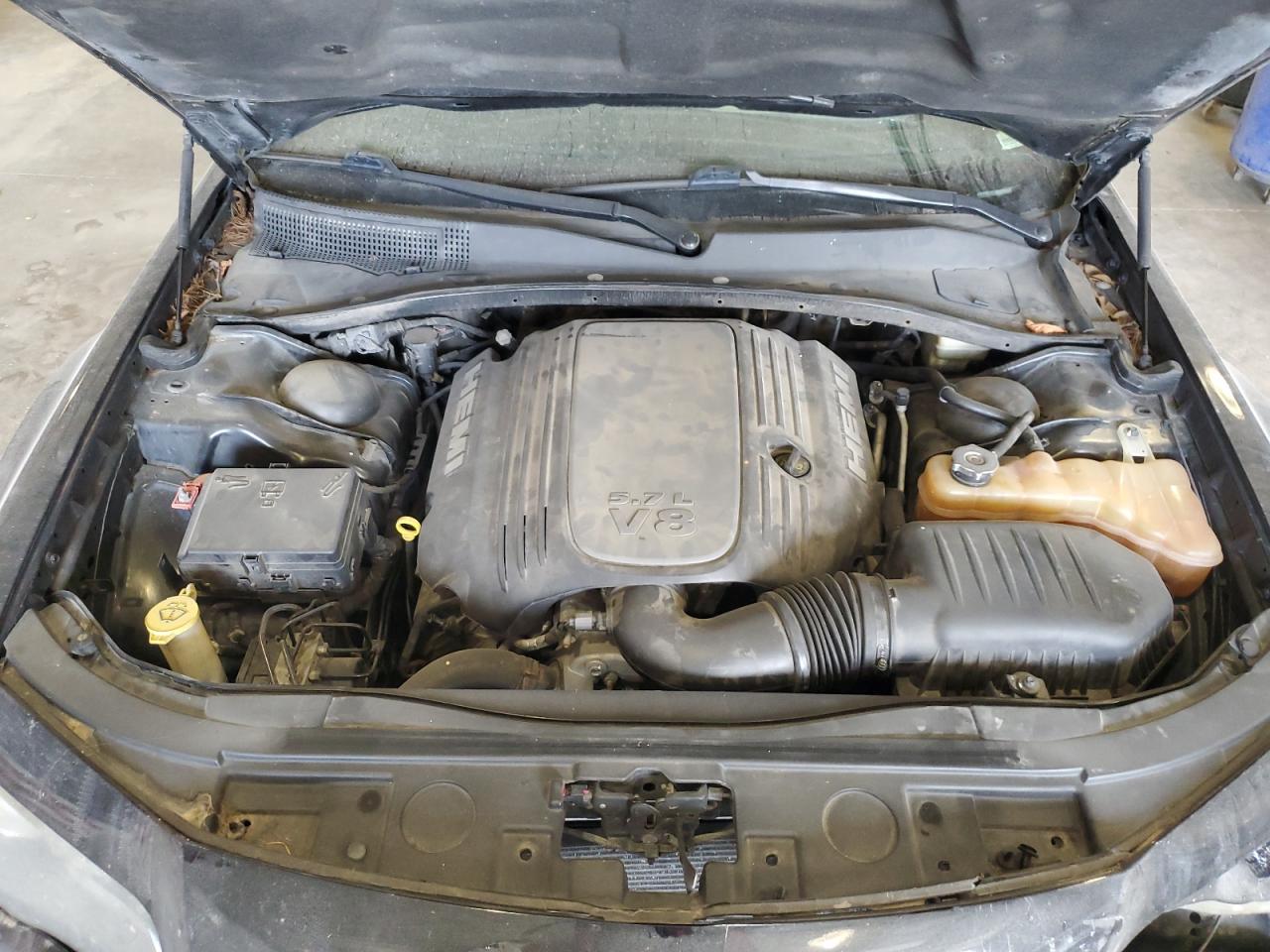 2013 Chrysler 300C Varvatos VIN: 2C3CCADT2DH693514 Lot: 70595925