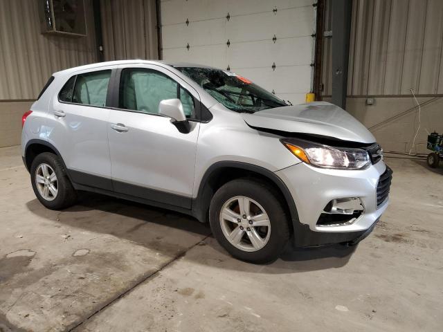  CHEVROLET TRAX 2018 Srebrny