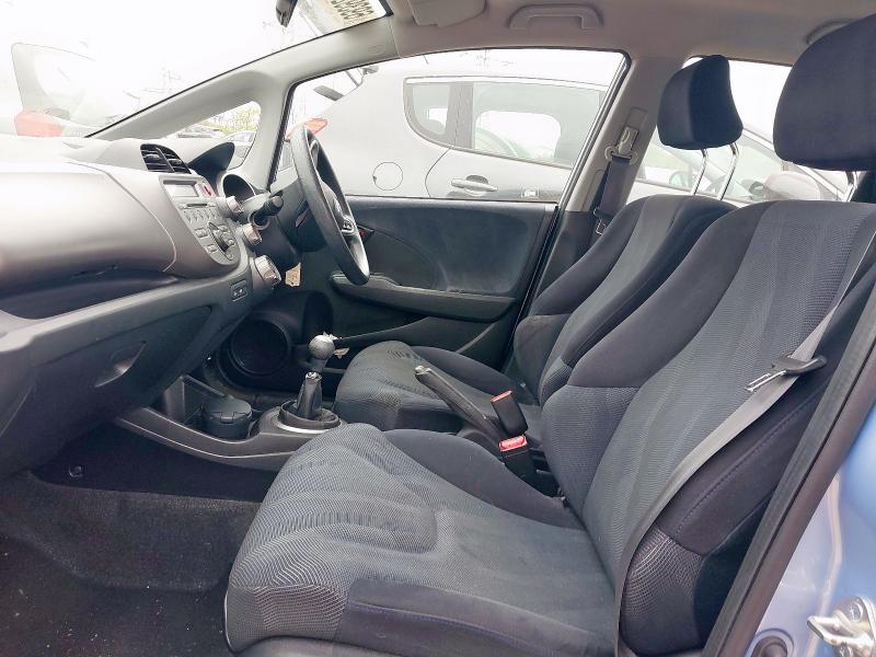 2009 HONDA JAZZ ES