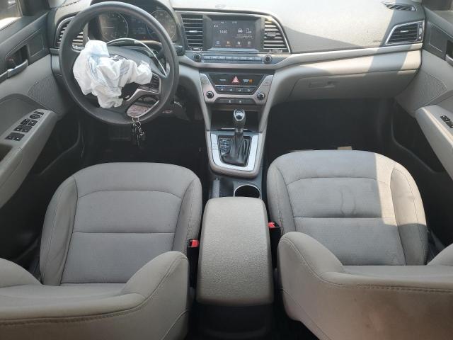 HYUNDAI ELANTRA 2018 Srebrny