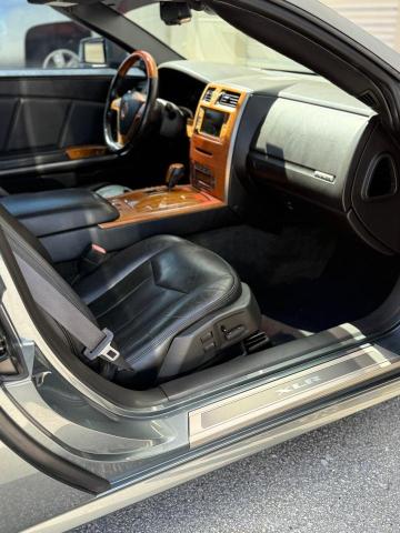 2004 CADILLAC XLR   