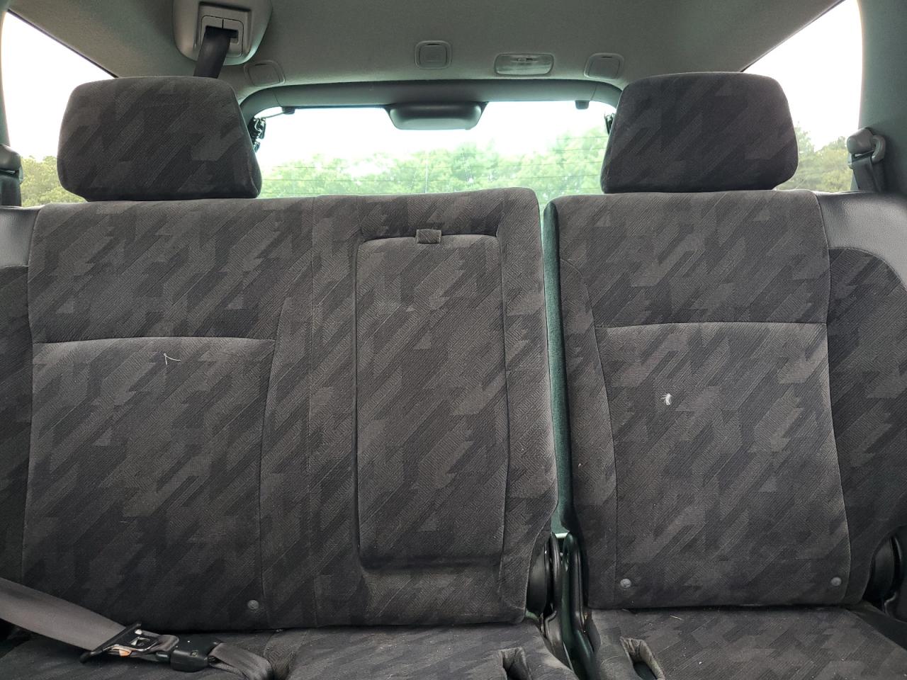 2004 Honda Cr-V Ex VIN: SHSRD78884U223319 Lot: 69801475