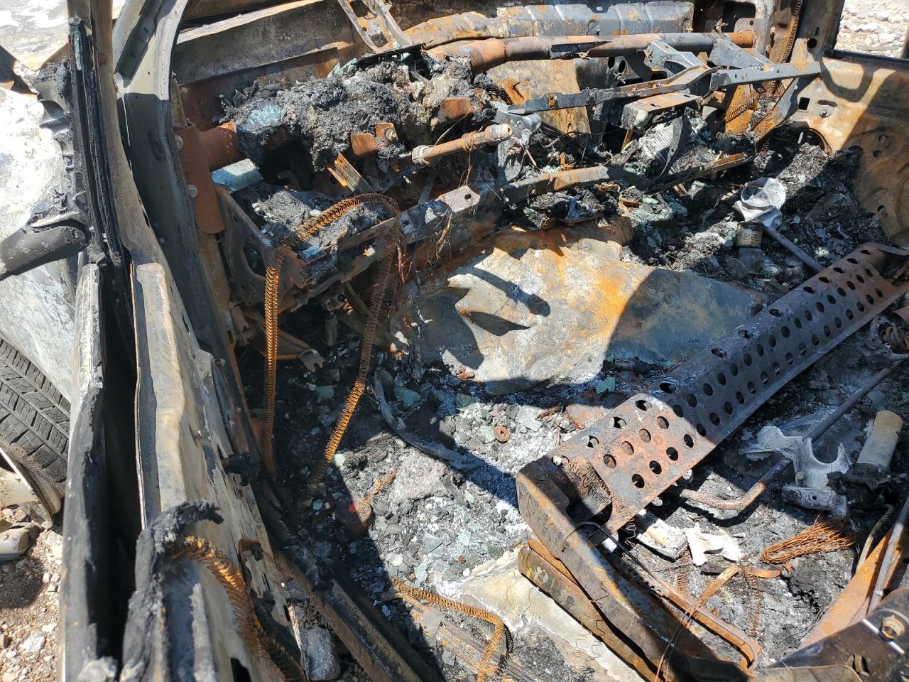 1999 Ford F350 Super Duty VIN: 1FDWF36L8XED86378 Lot: 69098475