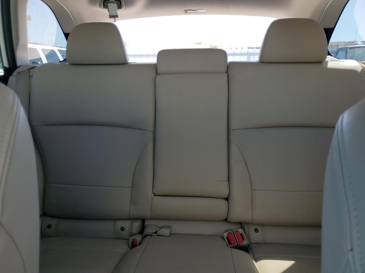 2016 Subaru Outback 2.5I Limited VIN: 4S4BSBNC1G3237165 Lot: 70560985