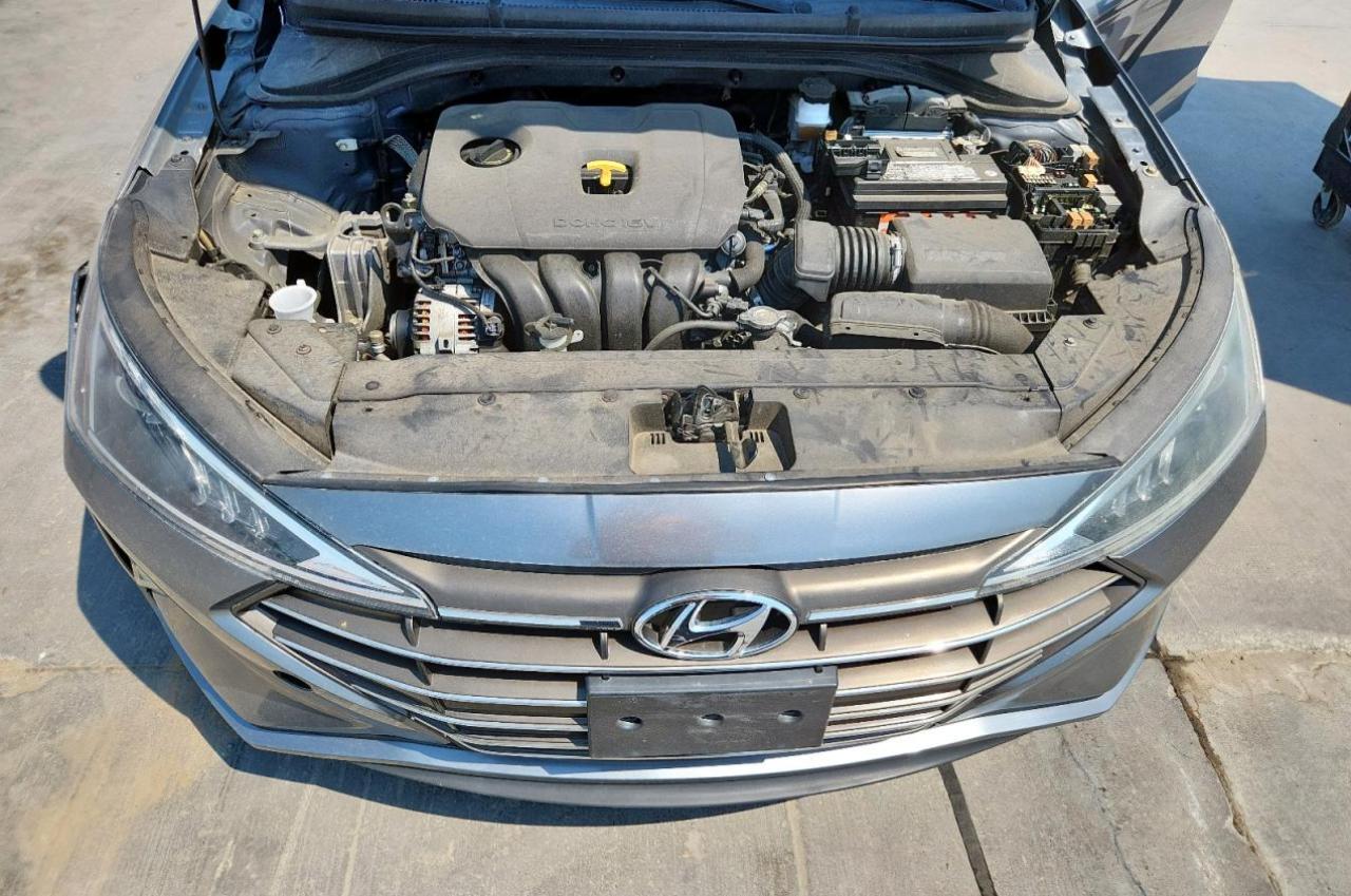 2019 Hyundai Elantra Se VIN: 5NPD74LF4KH492915 Lot: 69780585