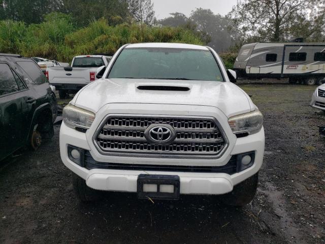  TOYOTA TACOMA 2017 Белы
