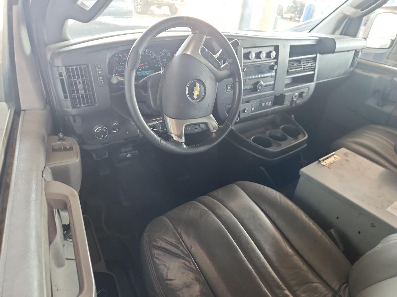 2017 Chevrolet Express G2500 VIN: 1GCWGAFF6H1163085 Lot: 69740515