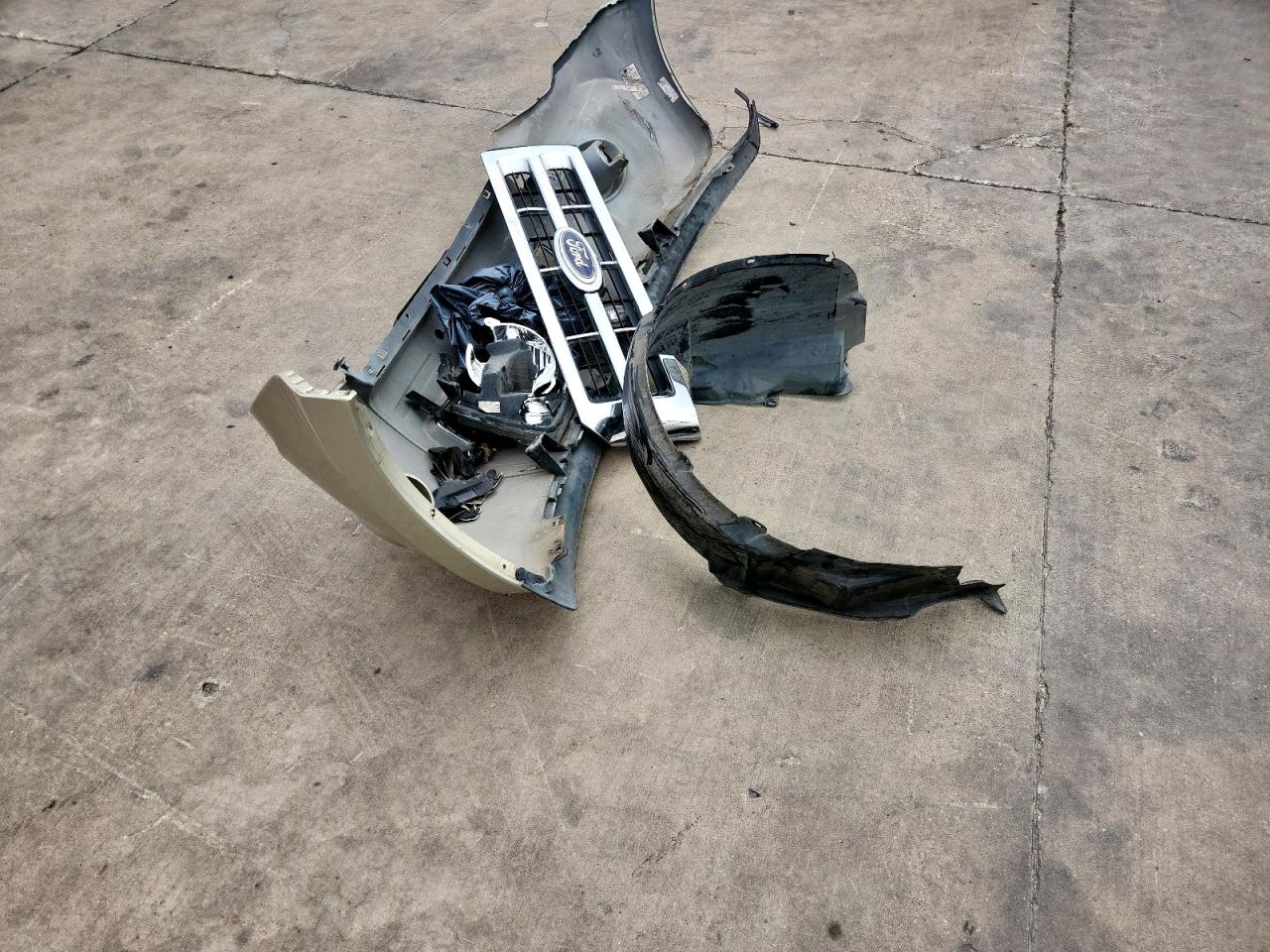 2012 Ford Escape Limited VIN: 1FMCU0E75CKA49299 Lot: 70583715
