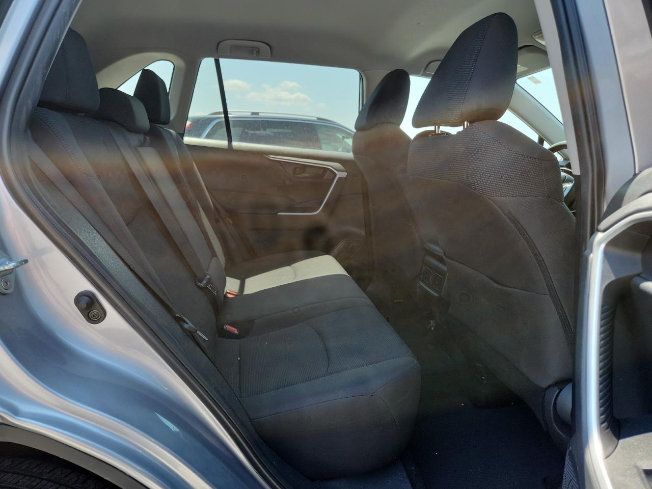 2022 Toyota Rav4 Le VIN: 2T3H1RFV4NC211097 Lot: 70378555