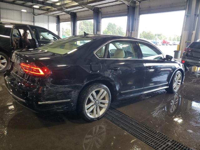 VOLKSWAGEN PASSAT 2017 Черный