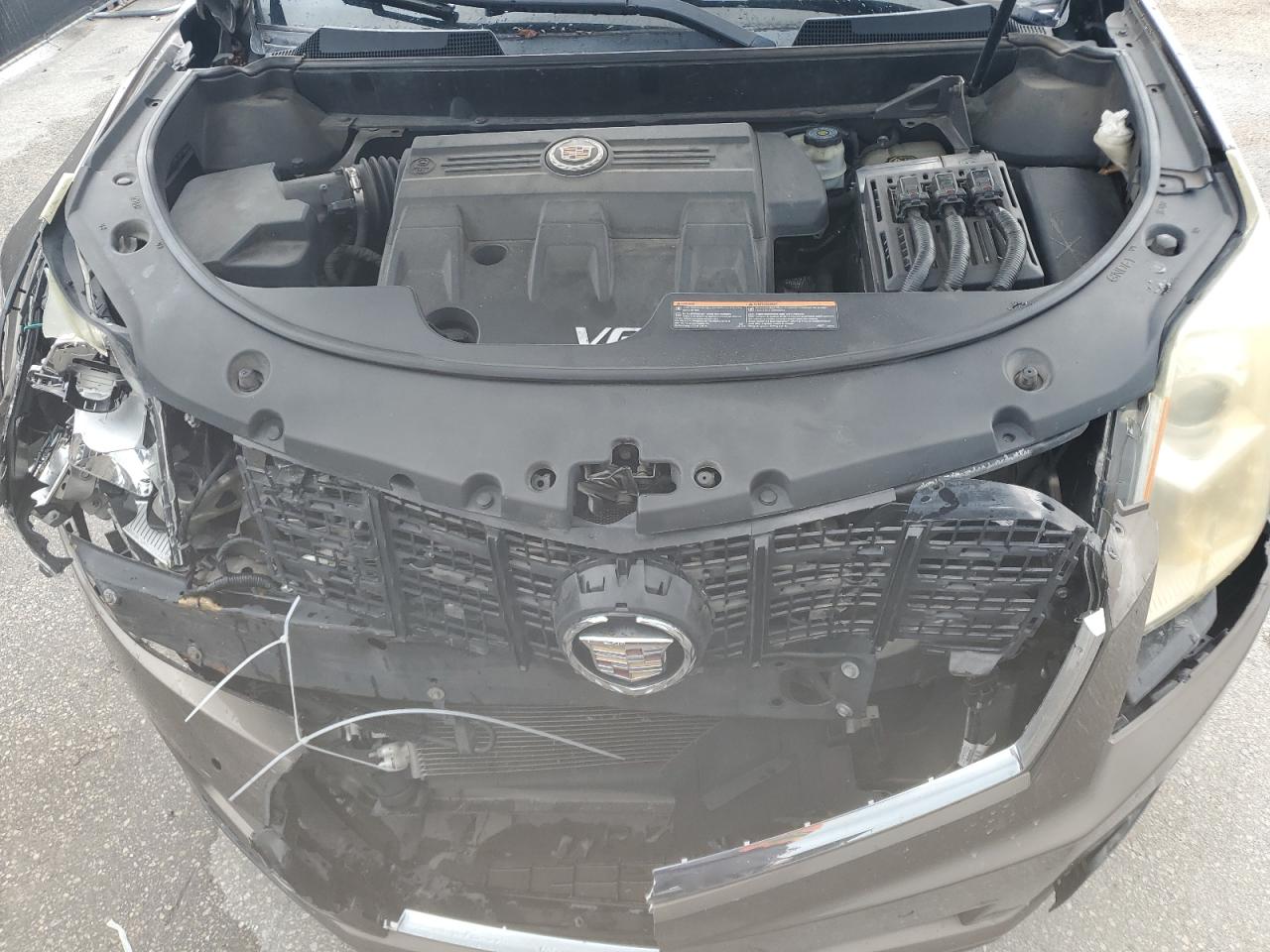 2014 Cadillac Srx Luxury Collection VIN: 3GYFNBE33ES647674 Lot: 70268005