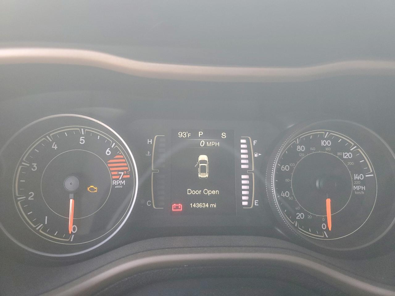 2018 Jeep Cherokee Latitude VIN: 1C4PJLCB1JD558623 Lot: 68372405