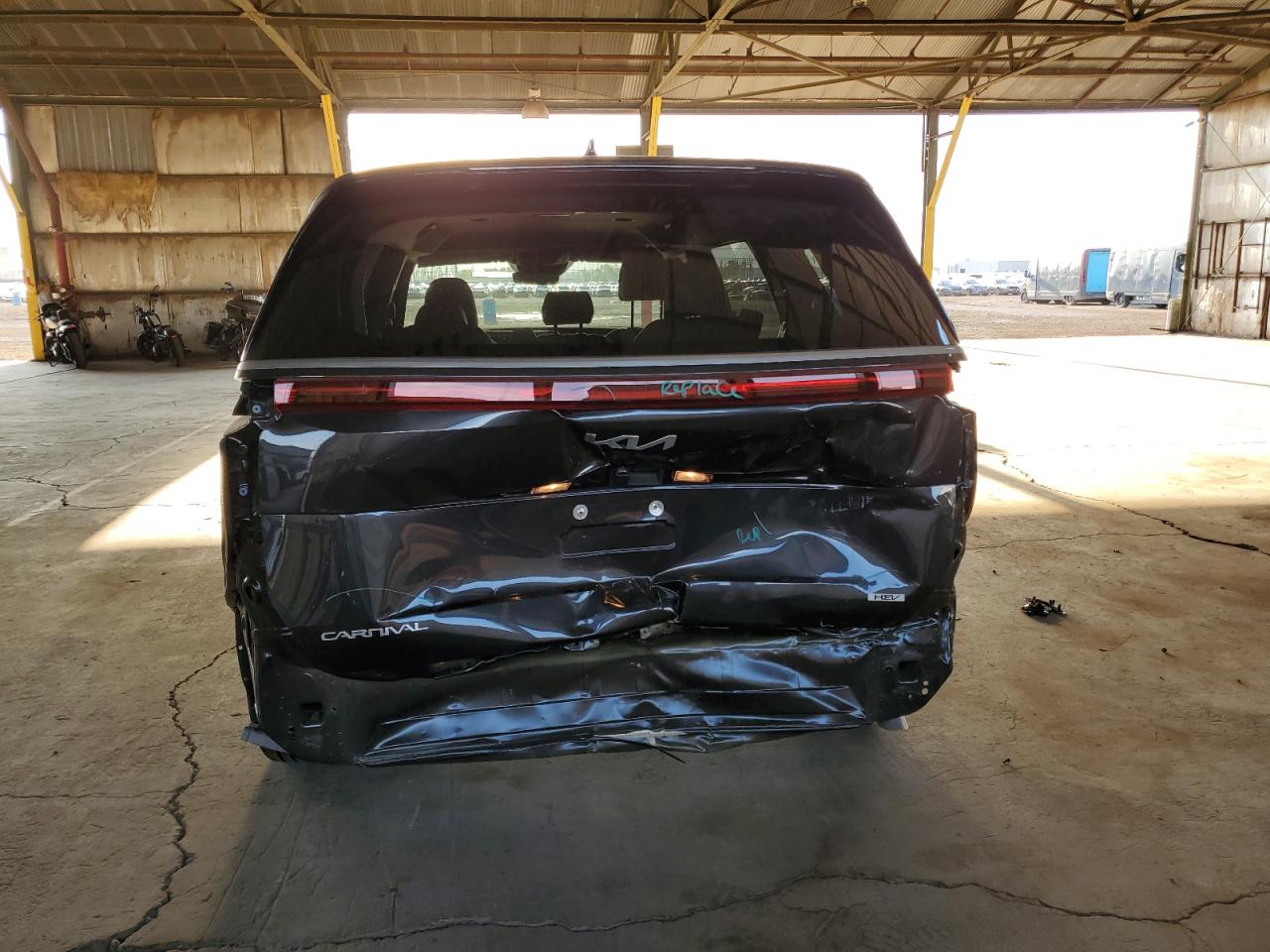 2025 Kia Carnival Lxs VIN: KNDNB5KA8S6044802 Lot: 70003255