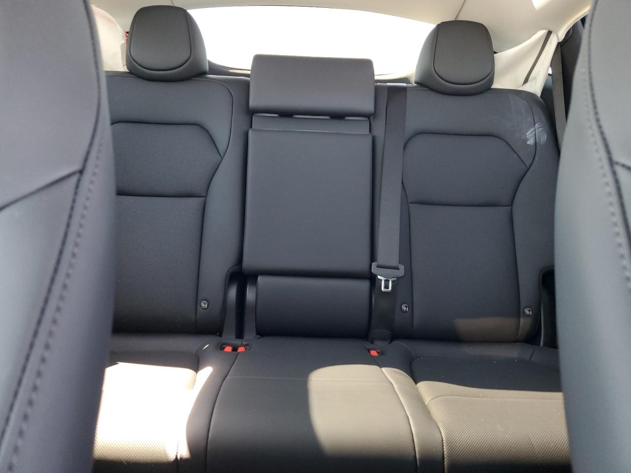 2026 Tesla Model Y VIN: 7SAYGDED6TF416922 Lot: 70126385