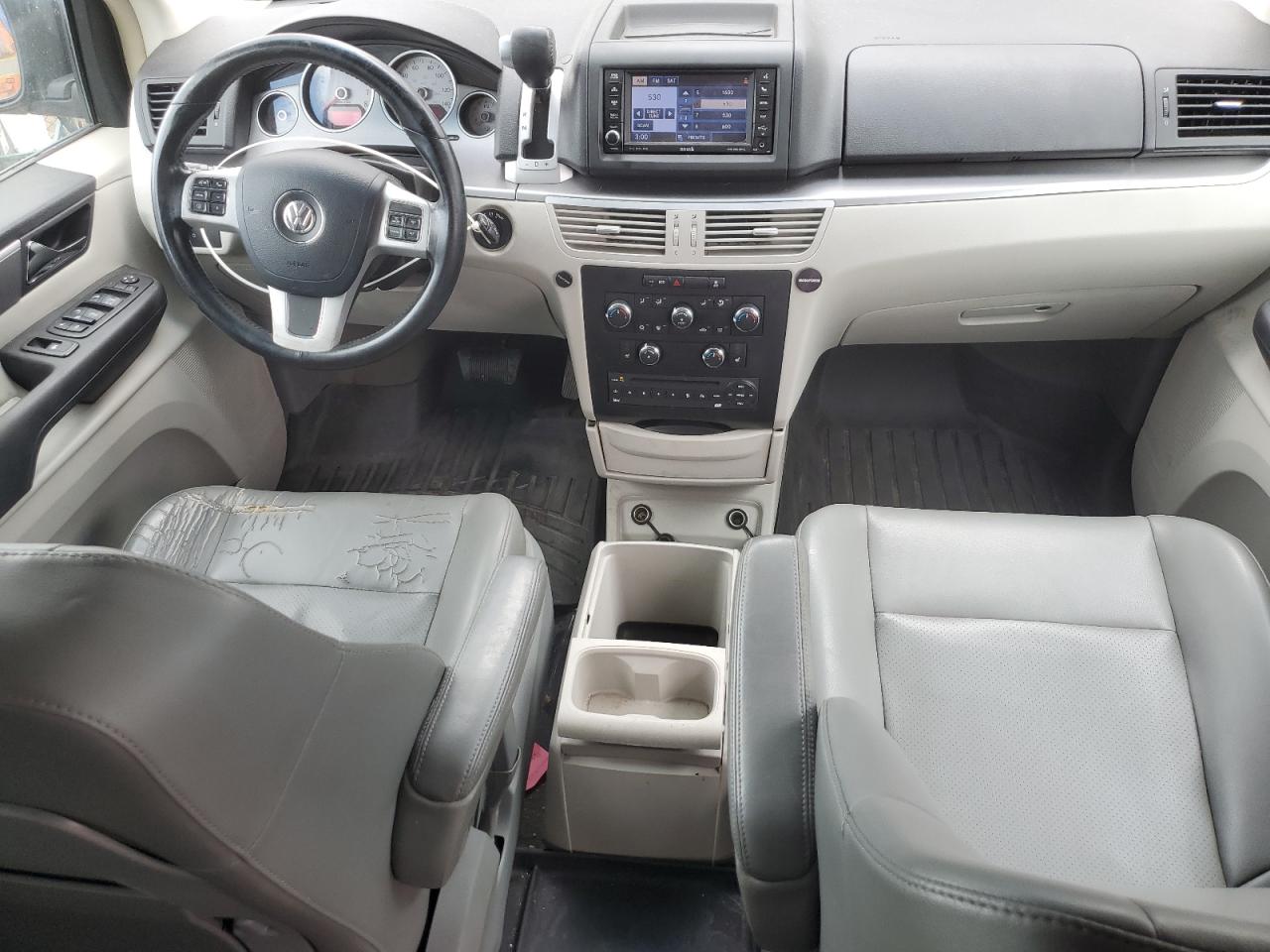 2012 Volkswagen Routan Se VIN: 2C4RVABG8CR240299 Lot: 70406865