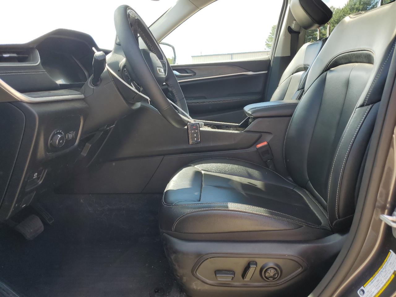 2023 Jeep Grand Cherokee Limited VIN: 1C4RJHBG7PC589215 Lot: 69637215