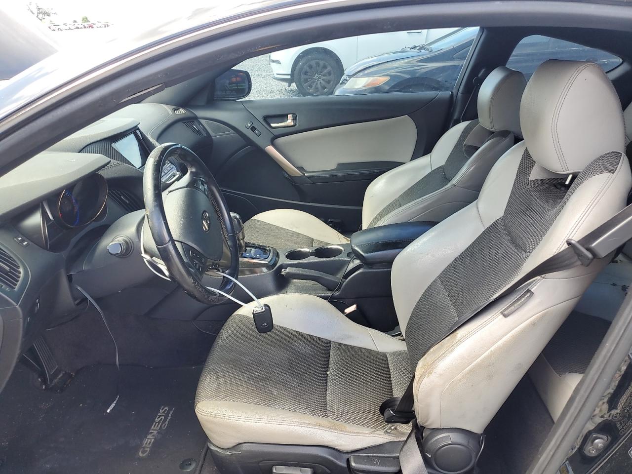 2013 Hyundai Genesis Coupe 2.0T VIN: KMHHT6KDXDU090393 Lot: 68035815