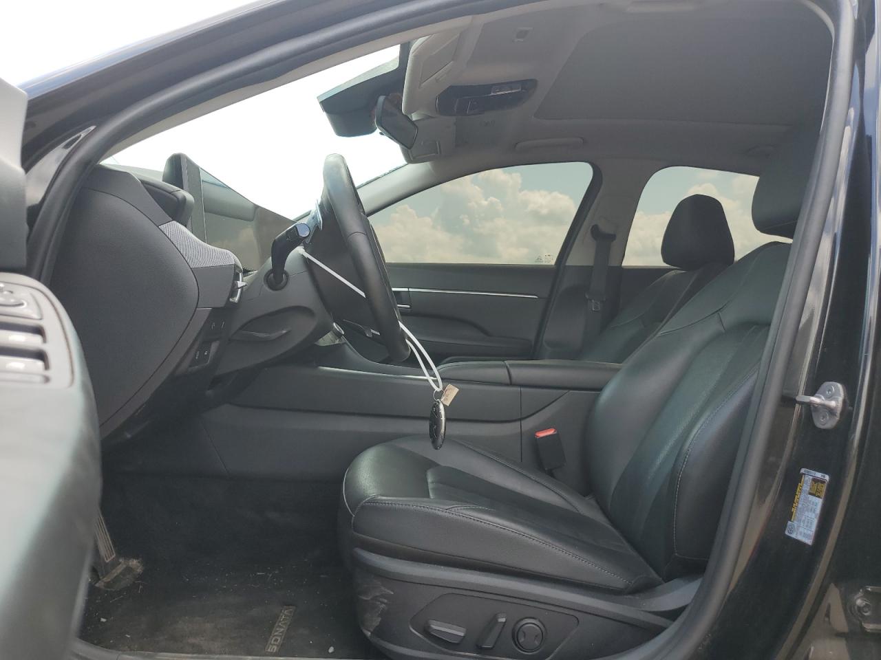 2024 Hyundai Sonata Preferred-Trend VIN: KMHL44JA8RA372379 Lot: 66012295