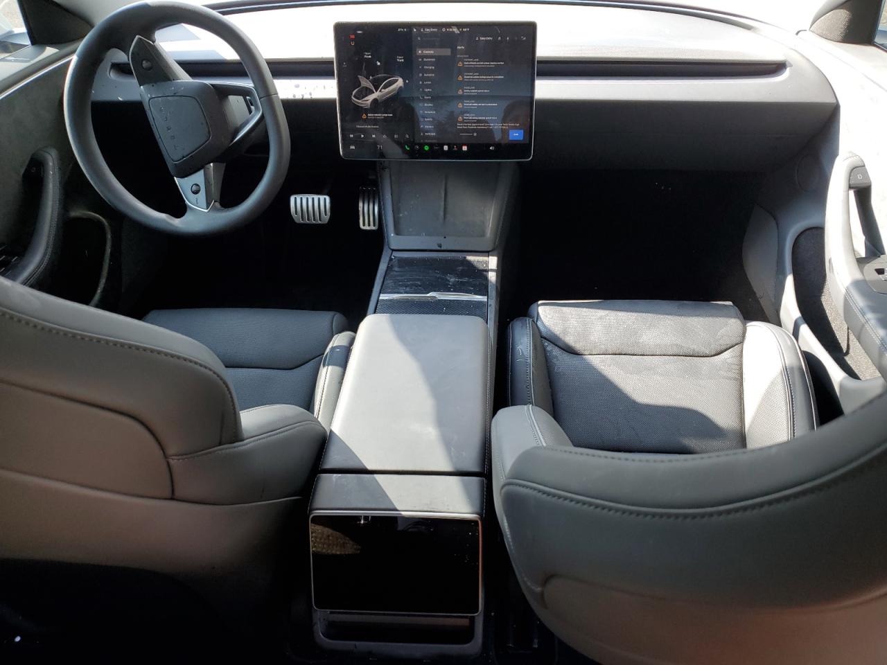 2025 Tesla Model 3 VIN: 5YJ3E1ET8SF939084 Lot: 67816775