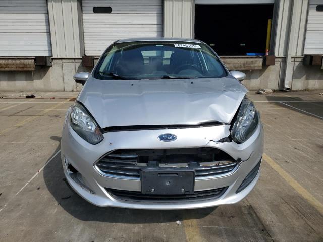 Hatchbacks FORD FIESTA 2015 Silver