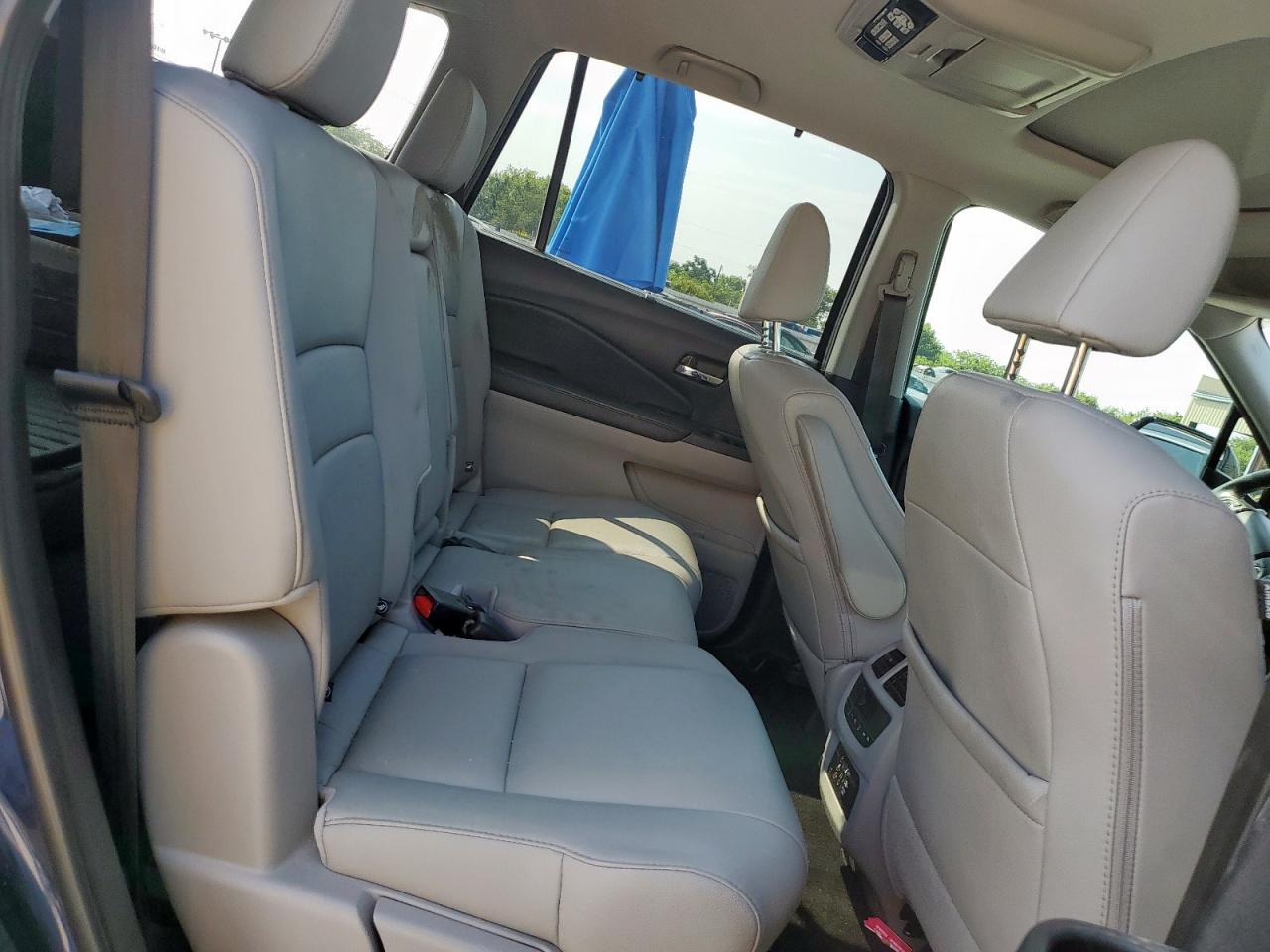 2018 Honda Pilot Touring VIN: 5FNYF5H94JB006212 Lot: 70333075