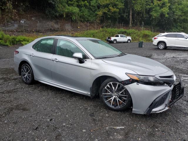  TOYOTA CAMRY 2021 Серебристый