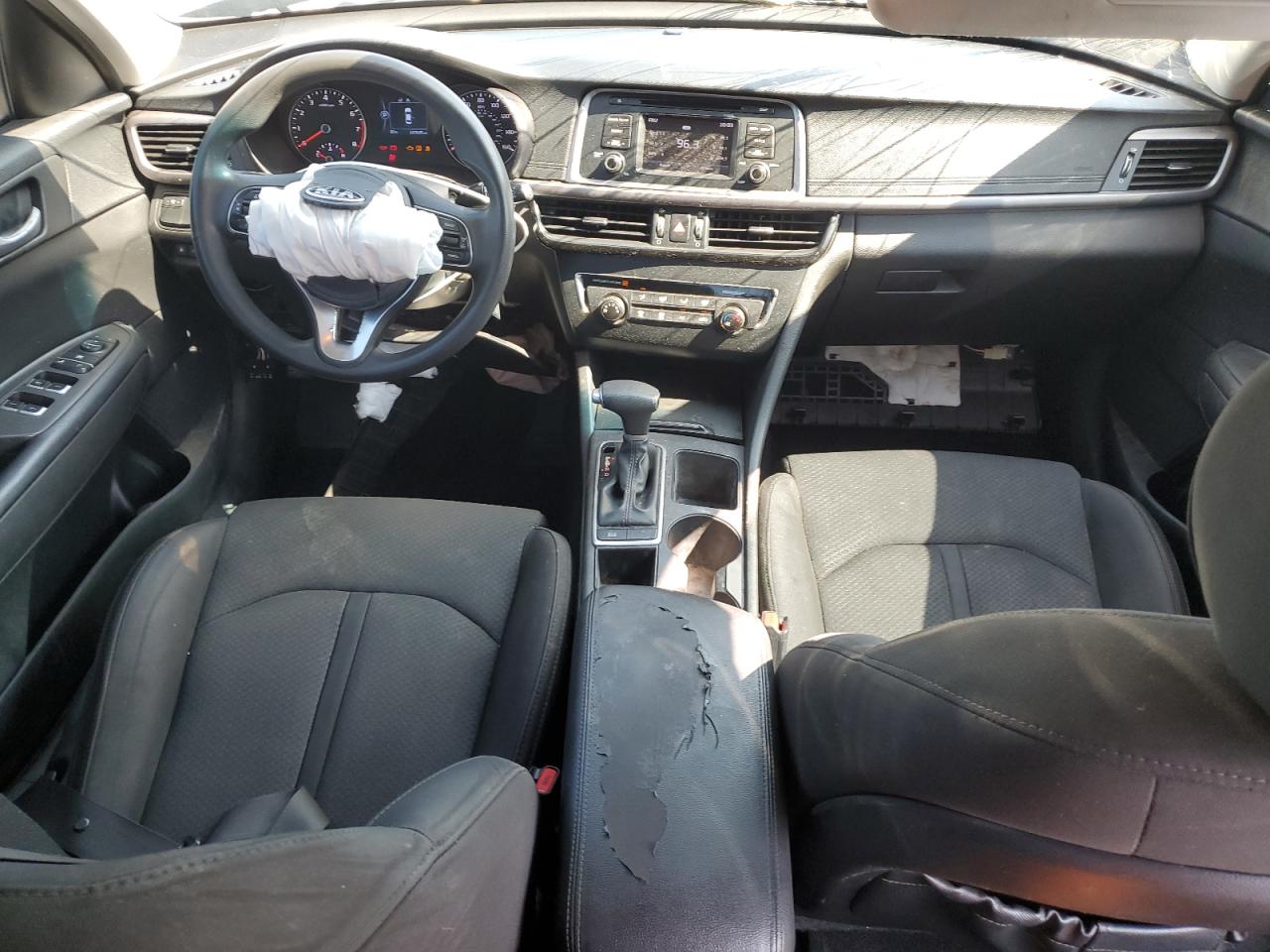 2017 Kia Optima Lx VIN: 5XXGT4L30HG140241 Lot: 70012915