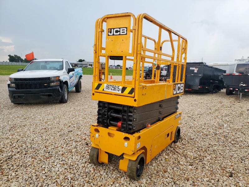 2022 JCB S2632E SCISSOR LIFT