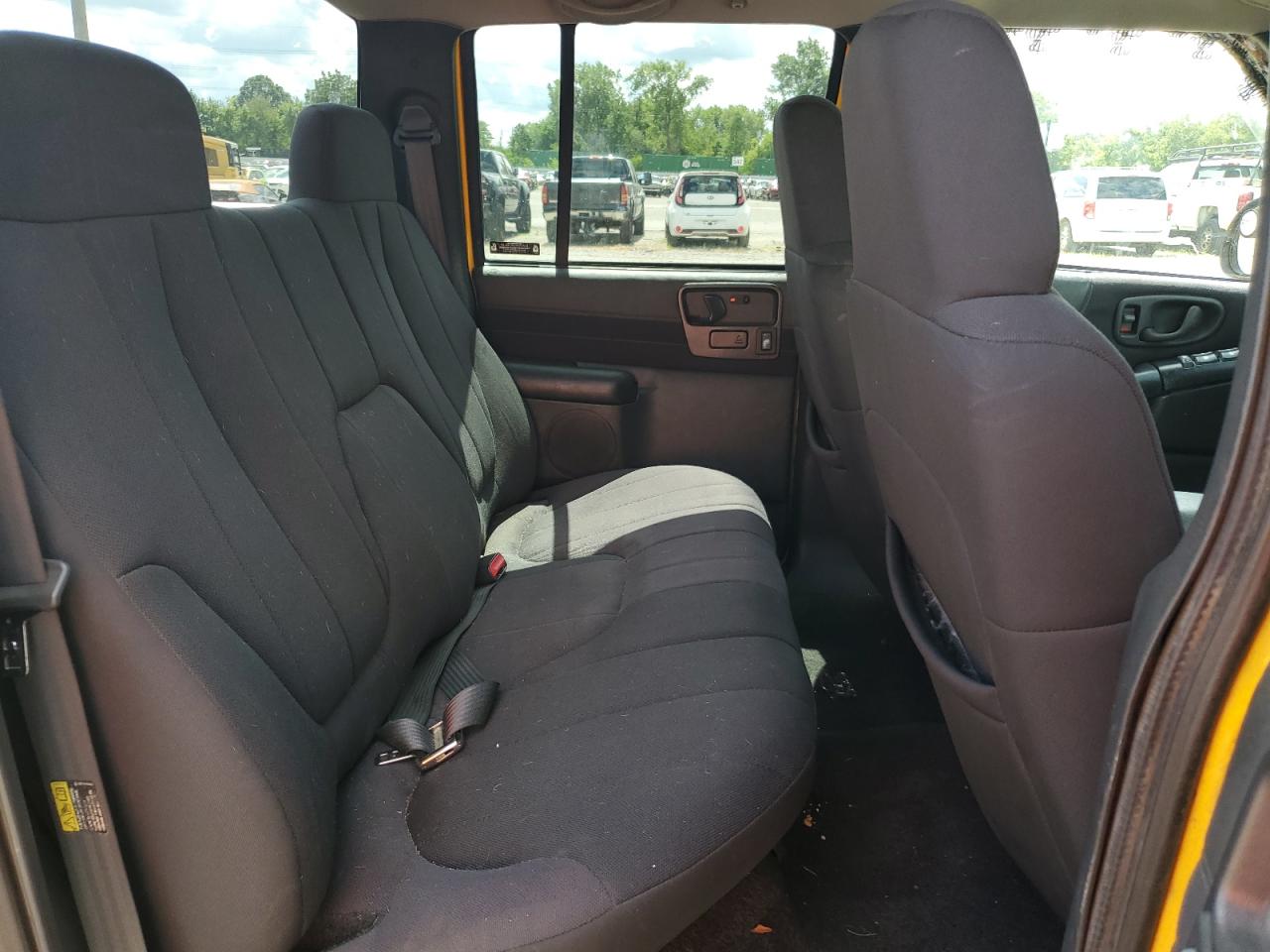 2003 GMC Sonoma VIN: 1GTDT13X33K104711 Lot: 70490175