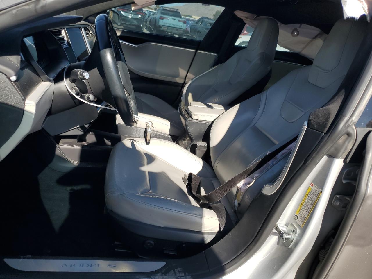 2016 Tesla Model S VIN: 5YJSA1E4XGF121864 Lot: 68696305