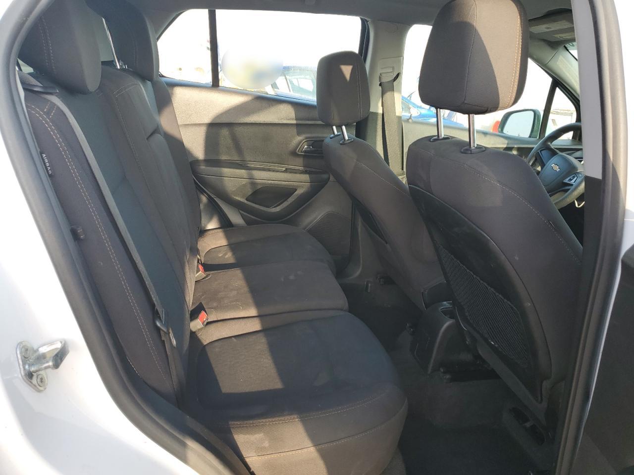 2019 Chevrolet Trax Ls VIN: 3GNCJNSB7KL315560 Lot: 68018325