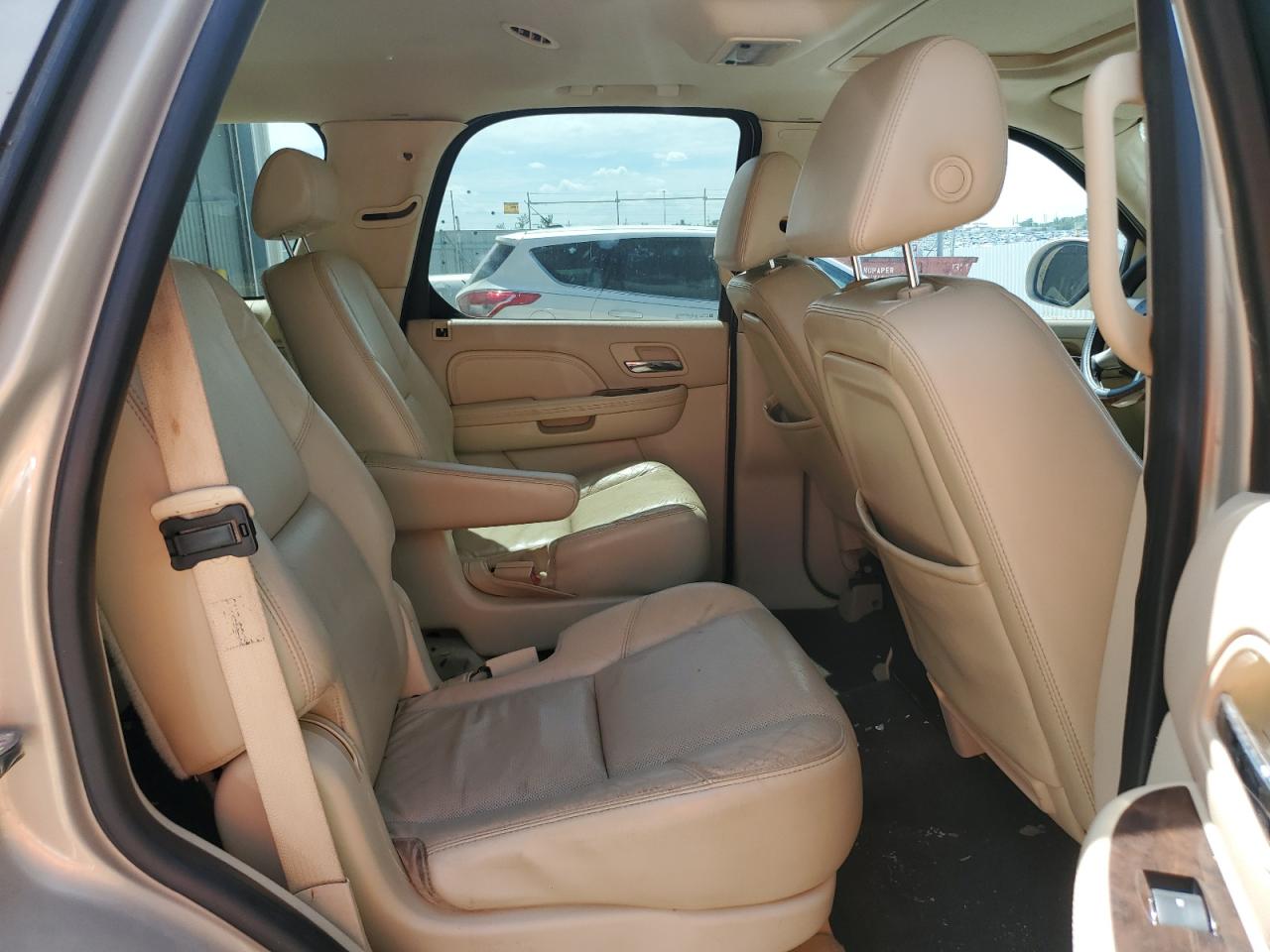 2007 Cadillac Escalade Luxury VIN: 1GYFK63897R155655 Lot: 70297235