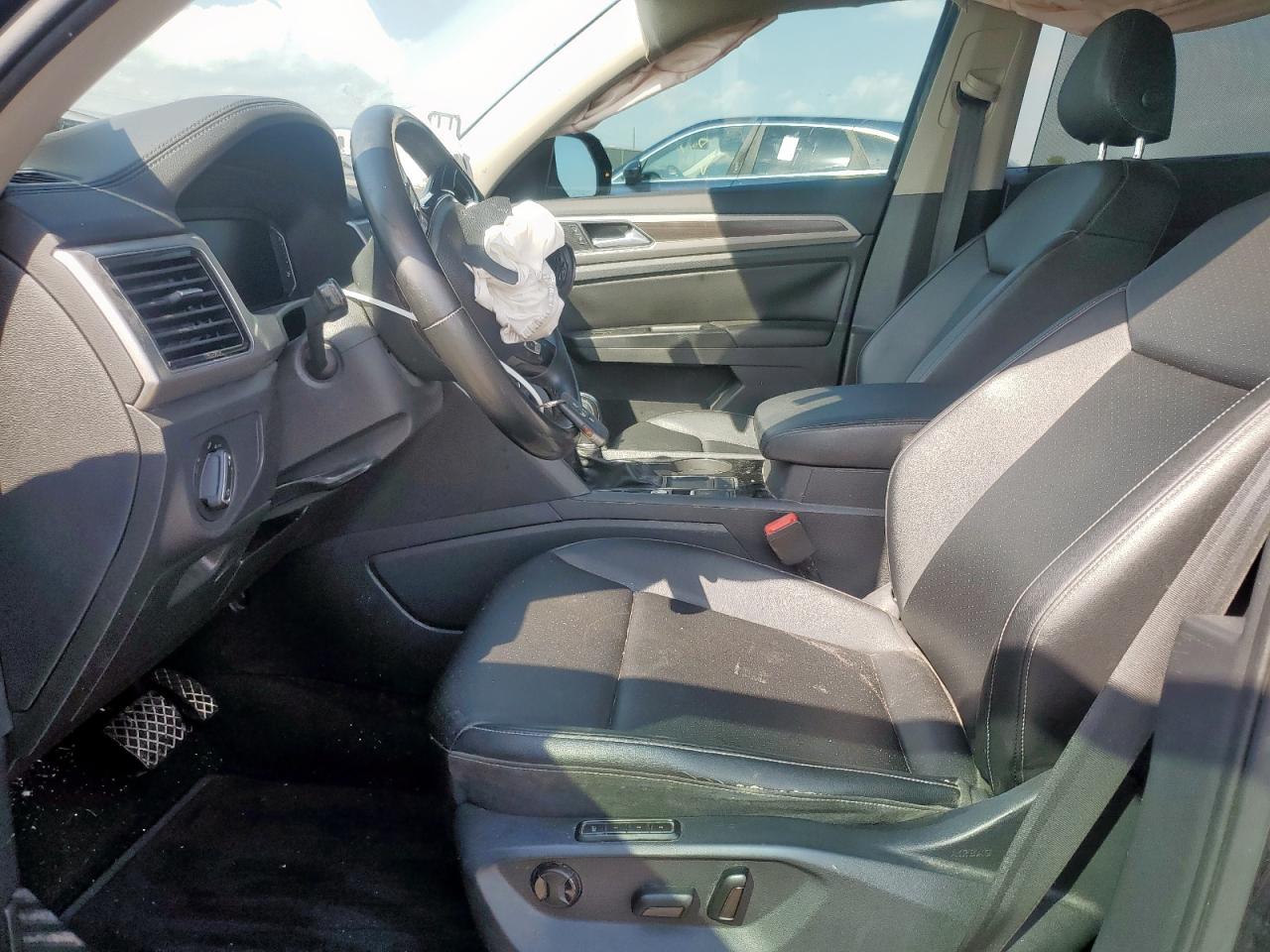 2019 Volkswagen Atlas Sel VIN: 1V2ER2CA7KC573098 Lot: 70845925