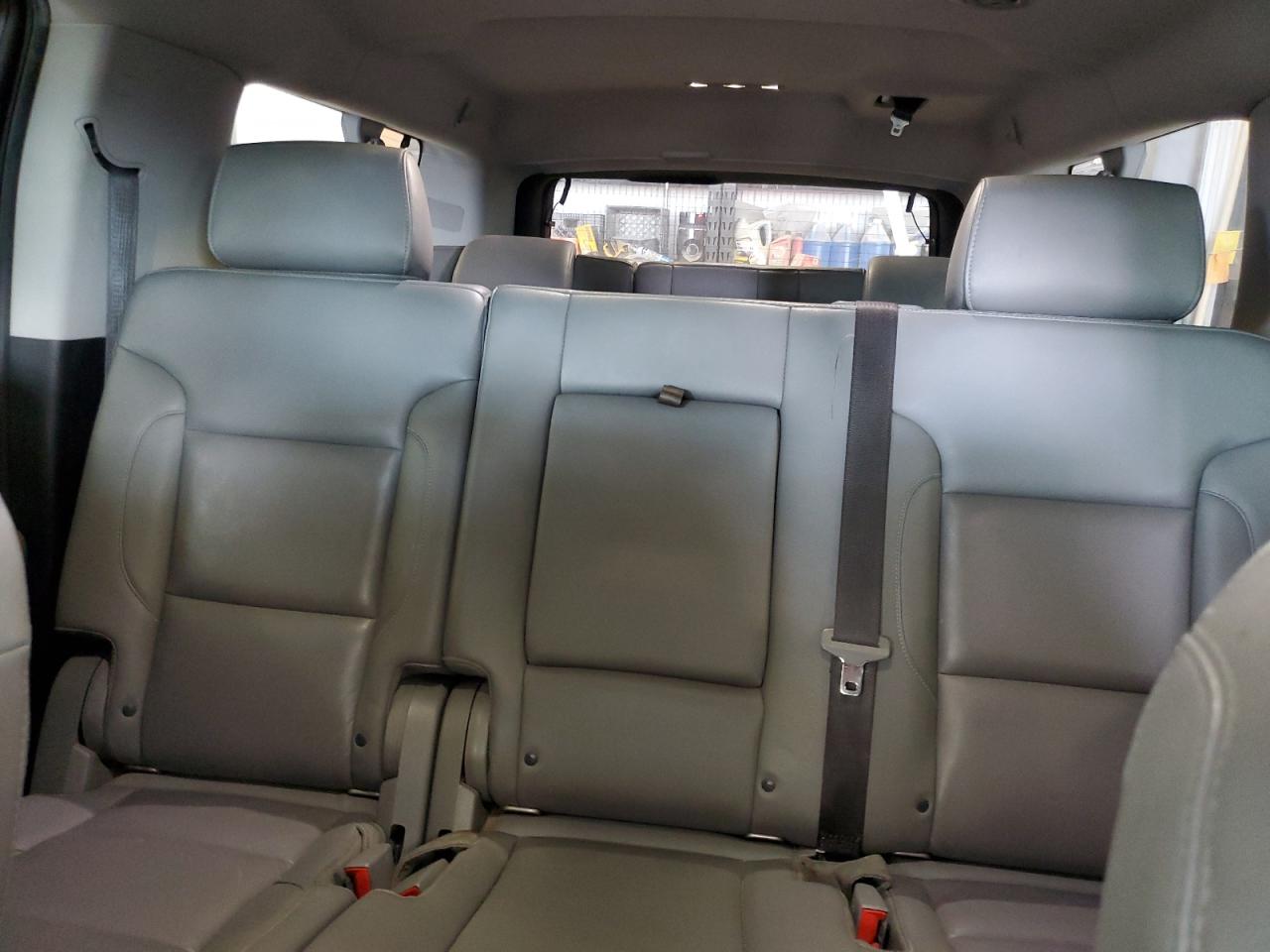 2018 Chevrolet Suburban K1500 Lt VIN: 1GNSKHKC2JR177078 Lot: 69791135