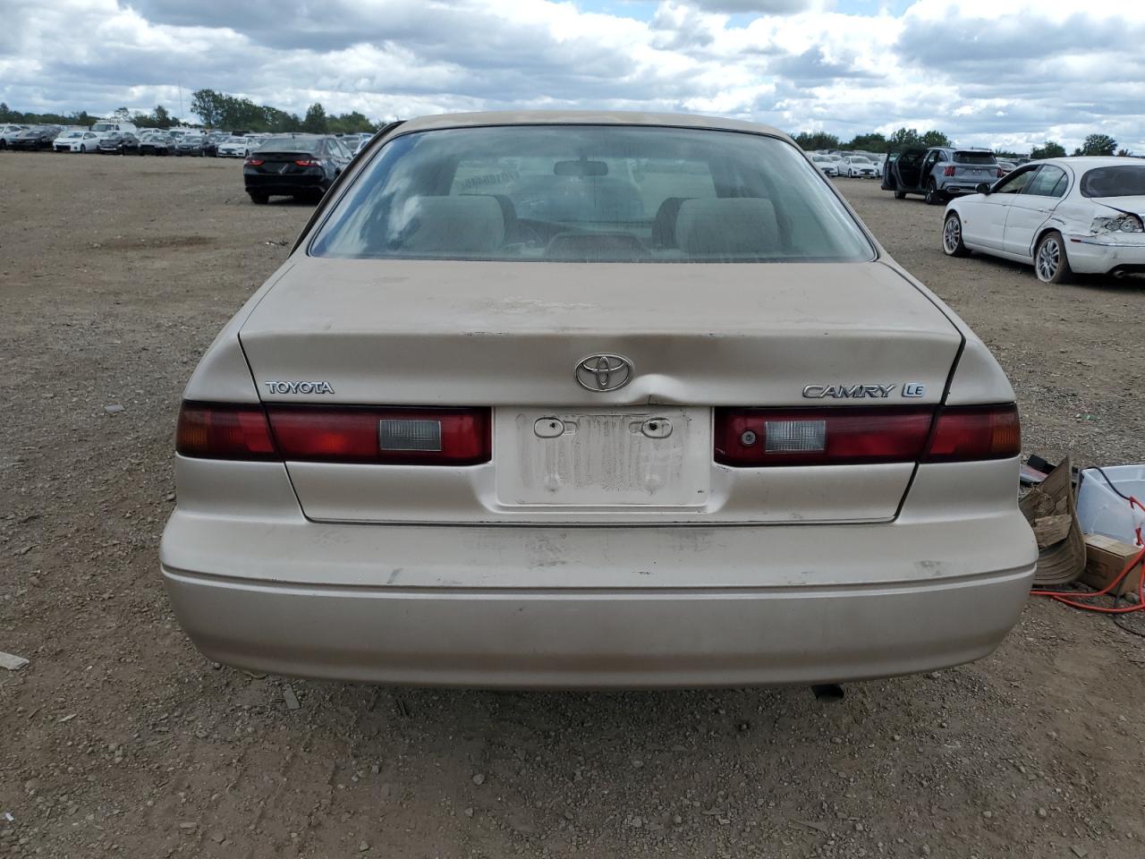 1999 Toyota Camry Ce VIN: 4T1BG22K0XU436893 Lot: 70186445