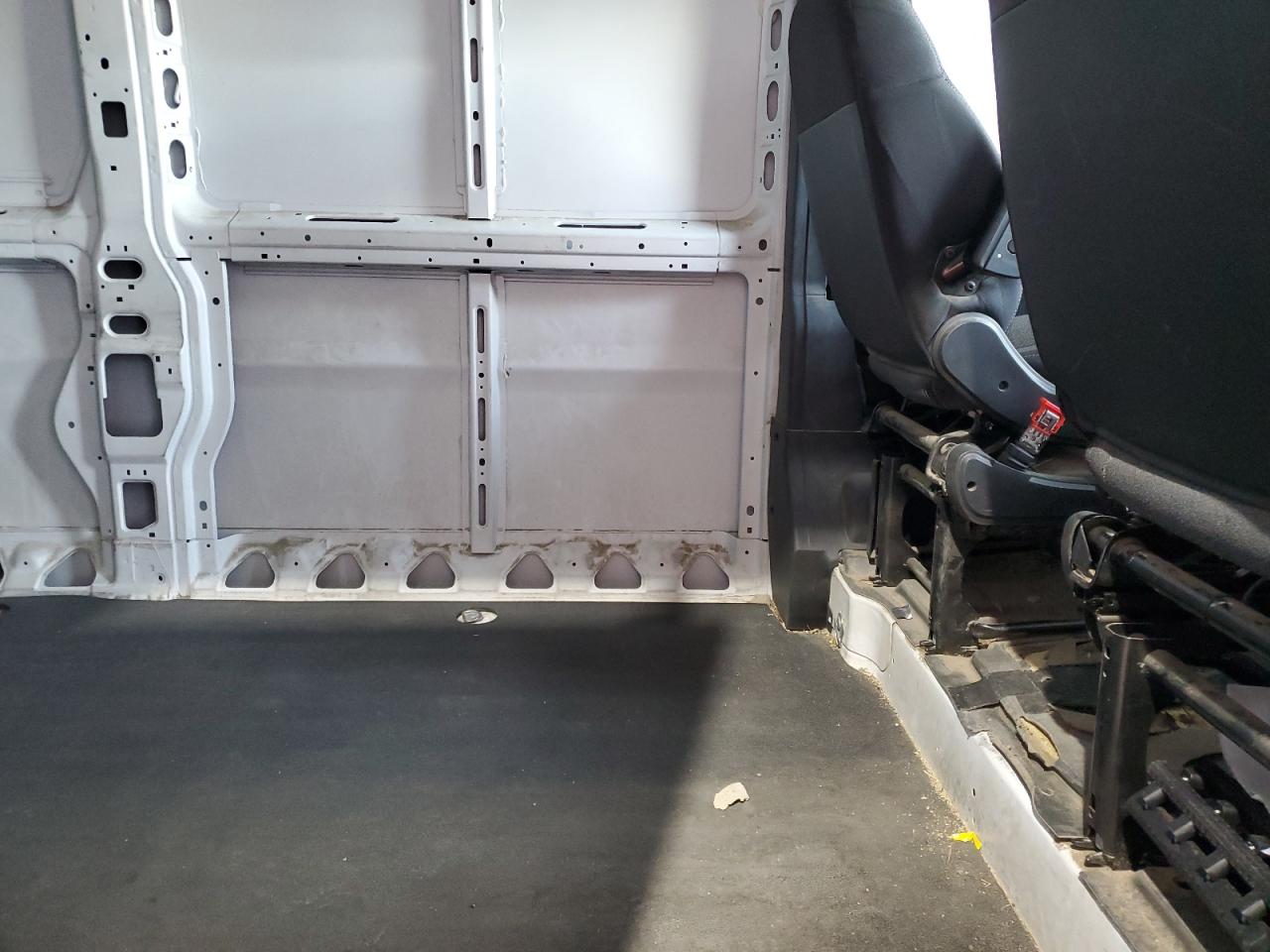 2024 Ram Promaster 2500 2500 High VIN: 3C6LRVDG9RE132791 Lot: 70567225