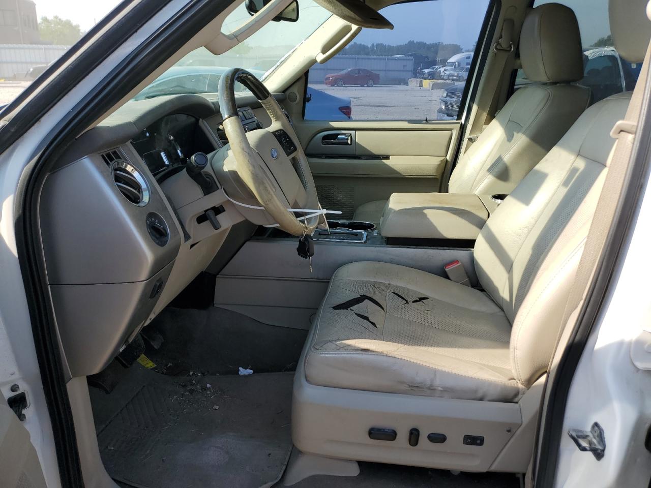 2013 Ford Expedition Limited VIN: 1FMJU2A56DEF66604 Lot: 68934305