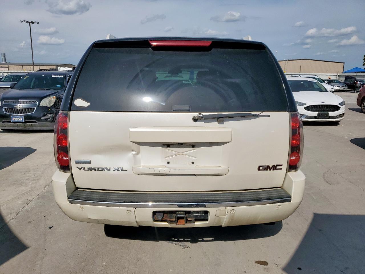 2012 GMC Yukon Xl Denali VIN: 1GKS2MEF8CR293173 Lot: 60157105