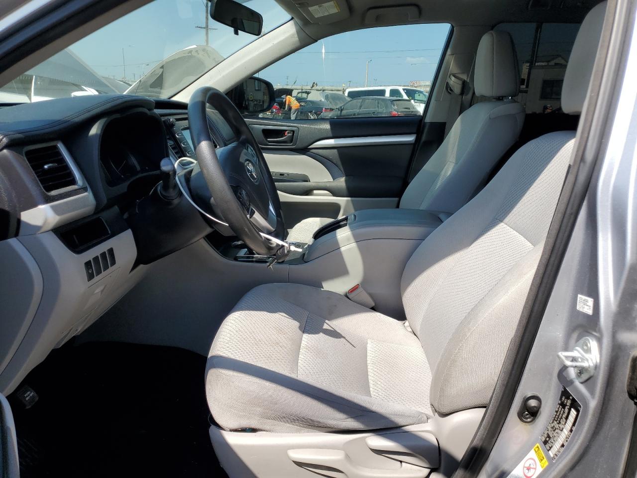 2016 Toyota Highlander Le VIN: 5TDZKRFH3GS184845 Lot: 68545035