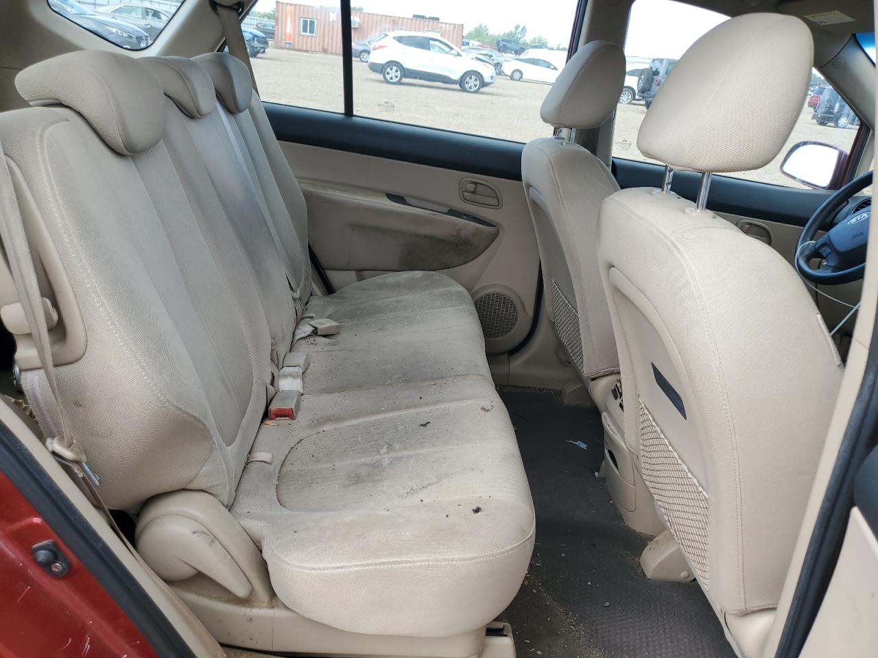 2008 Kia Rondo Lx VIN: KNAFG526987166361 Lot: 69773375