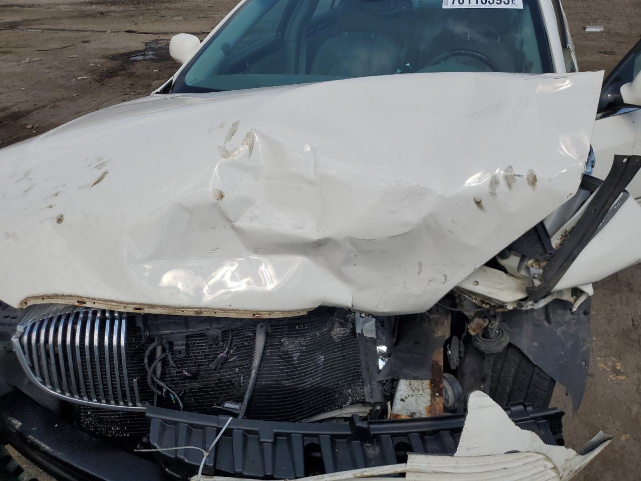 2008 Buick Lucerne Cxl VIN: 1G4HD572X8U132890 Lot: 70116395