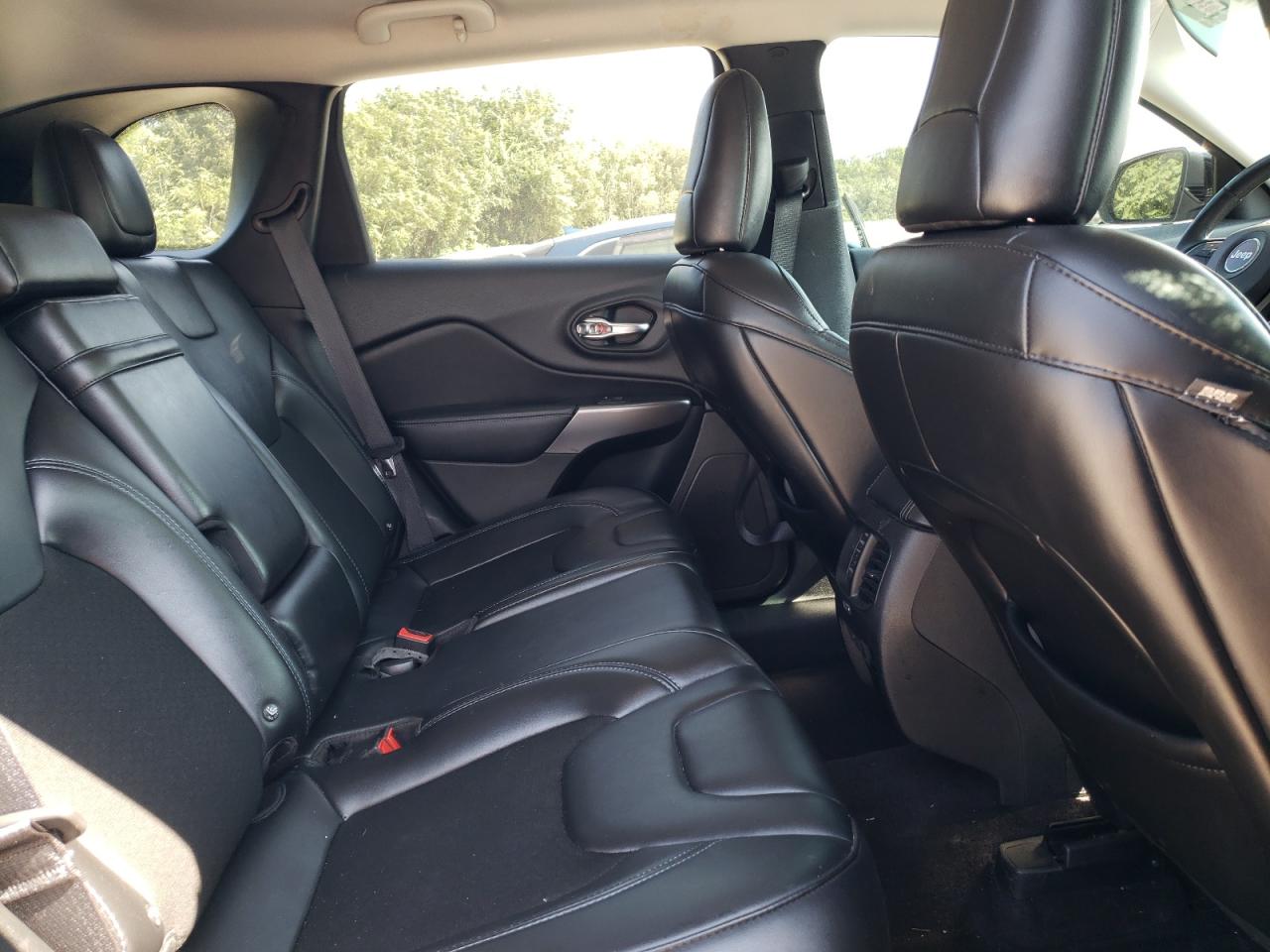 2019 Jeep Cherokee Latitude Plus VIN: 1C4PJLLB8KD131506 Lot: 67688275